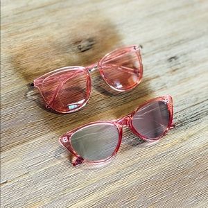 Set of 2 Pink sunglasses💕